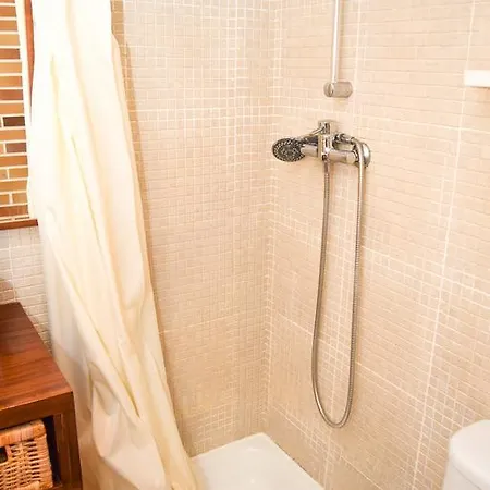 بيت للعطل Sweet Duplex In Lisbon's Heart *